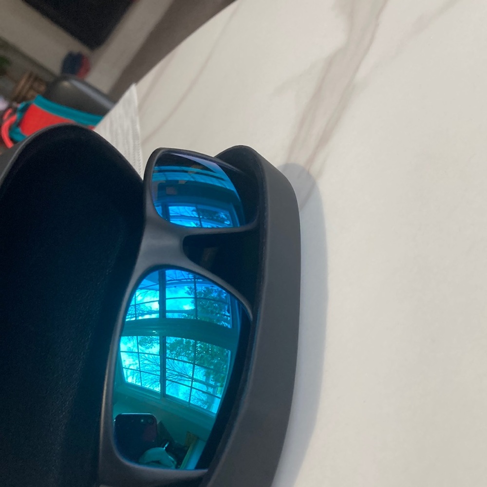 Pelagic Fish Taco Sunglasses